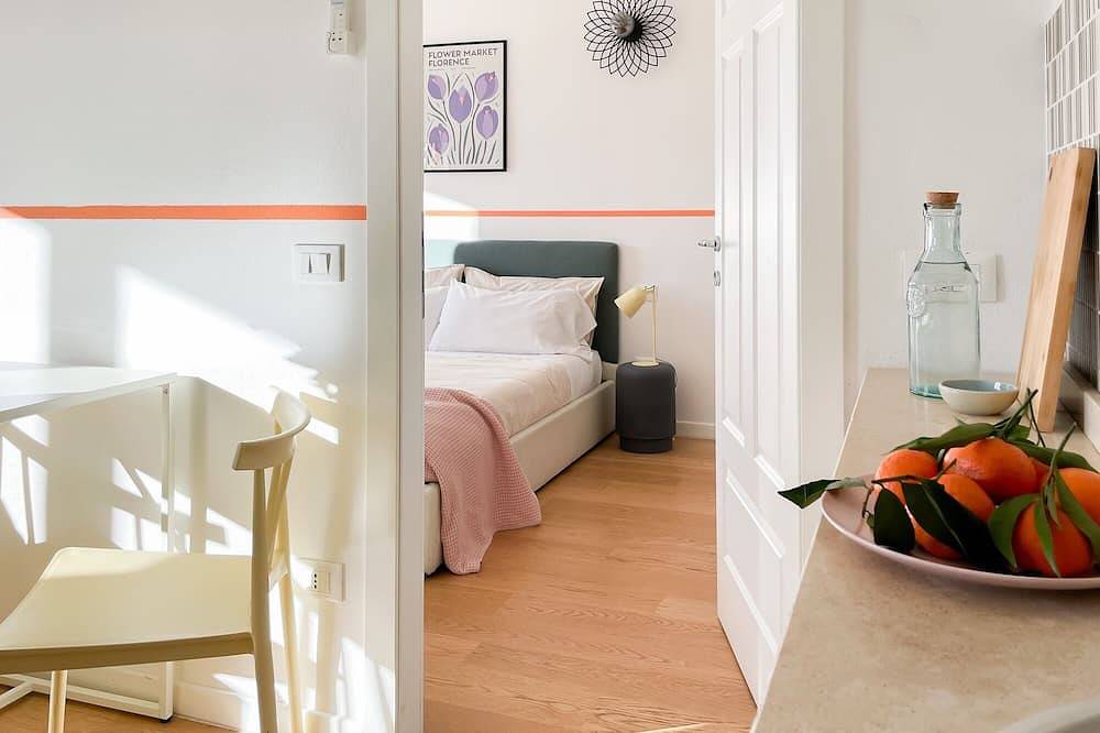 Appartamento intero, Lovely & Modern 1Br Apt near the Duomo & Station in Firenze Centro storico, Firenze