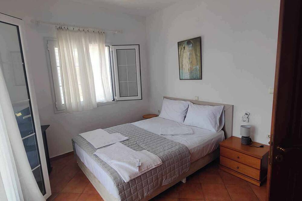 A House close to the beach,with infinite view and quiet for families/friends in Preveza Prefektur