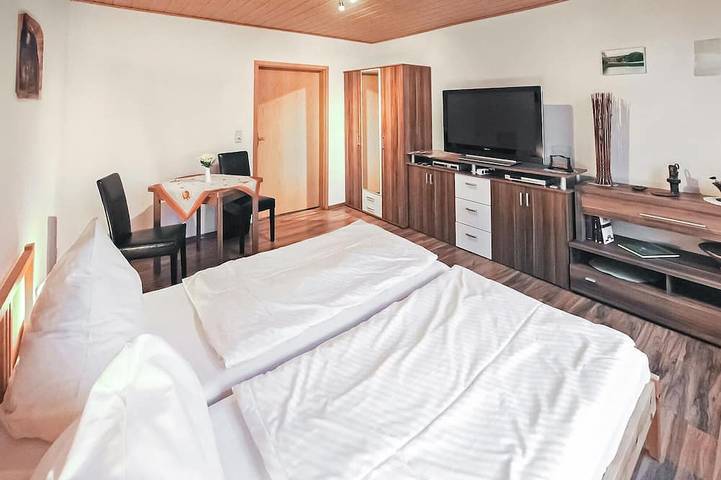 Ferienwohnung für 5 Personen, mit Garten in Kleinzerlang - 3
