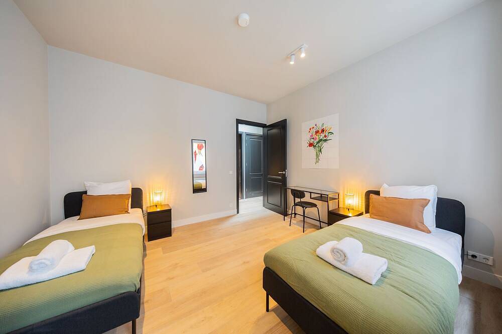 Rotterdam Oasis 3 Bdr apartment Juf in Rotterdam, South Holland