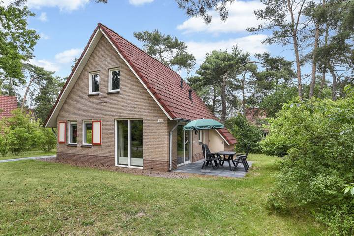 Bungalow voor 4 personen, met terras en balkon/terras op de Veluwe