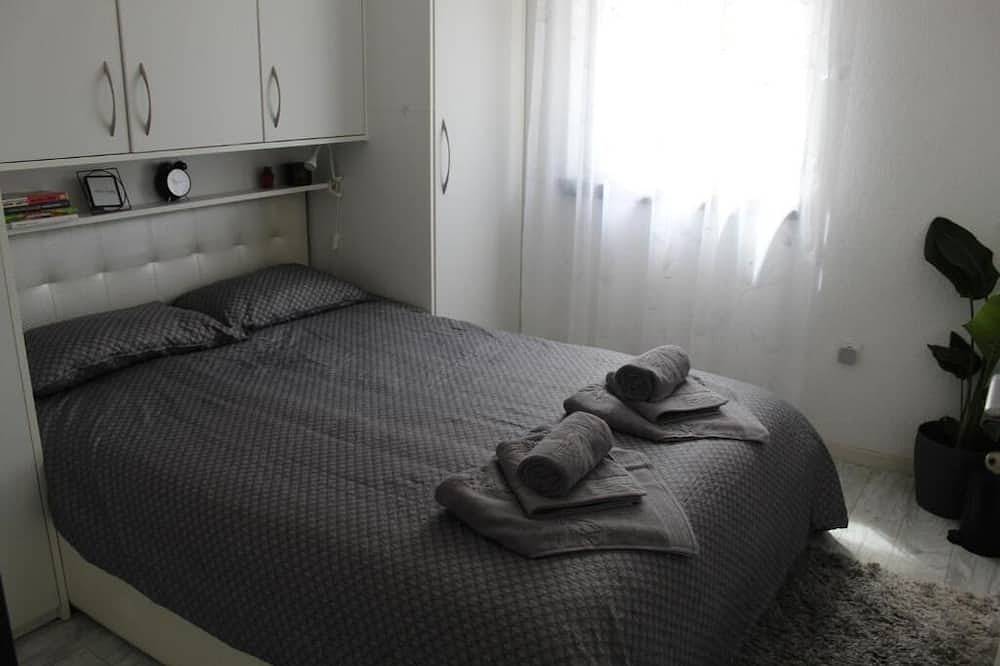 Hidden charming family house near the sea and Lanterna tourist resort in Lanterna, Tar-Vabriga