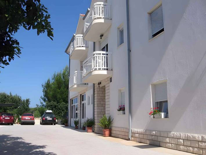 Gîte pour 4 personnes, avec jardin à Rogoznica - 3