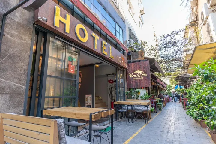 Hotel para 2 personas, con vistas y jardín - 1
