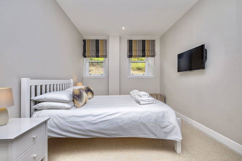 Seafront luxe, eenvoudige en funky huis slaapt 10 met hot tub 4 bed 5 badkamer in Banff, Aberdeenshire