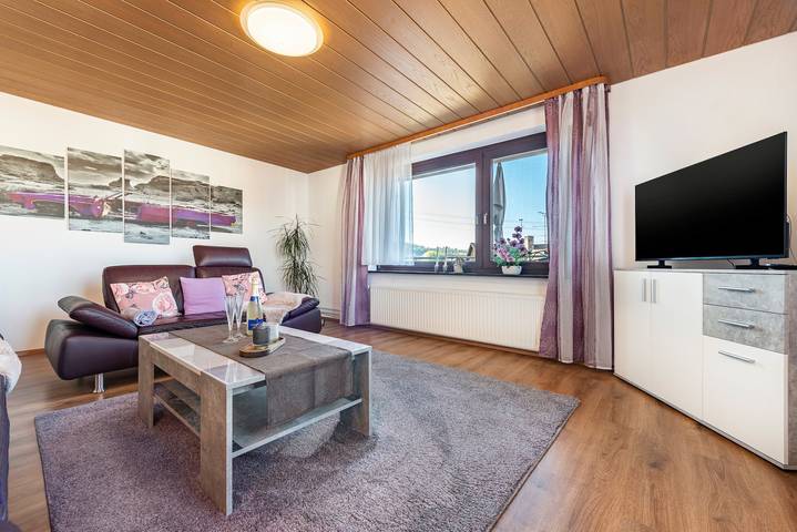 Ganze Wohnung, Apartment 'Haus Michel, 90 qm' mit Balkon und WLAN in Oberuhldingen, Uhldingen-Mühlhofen