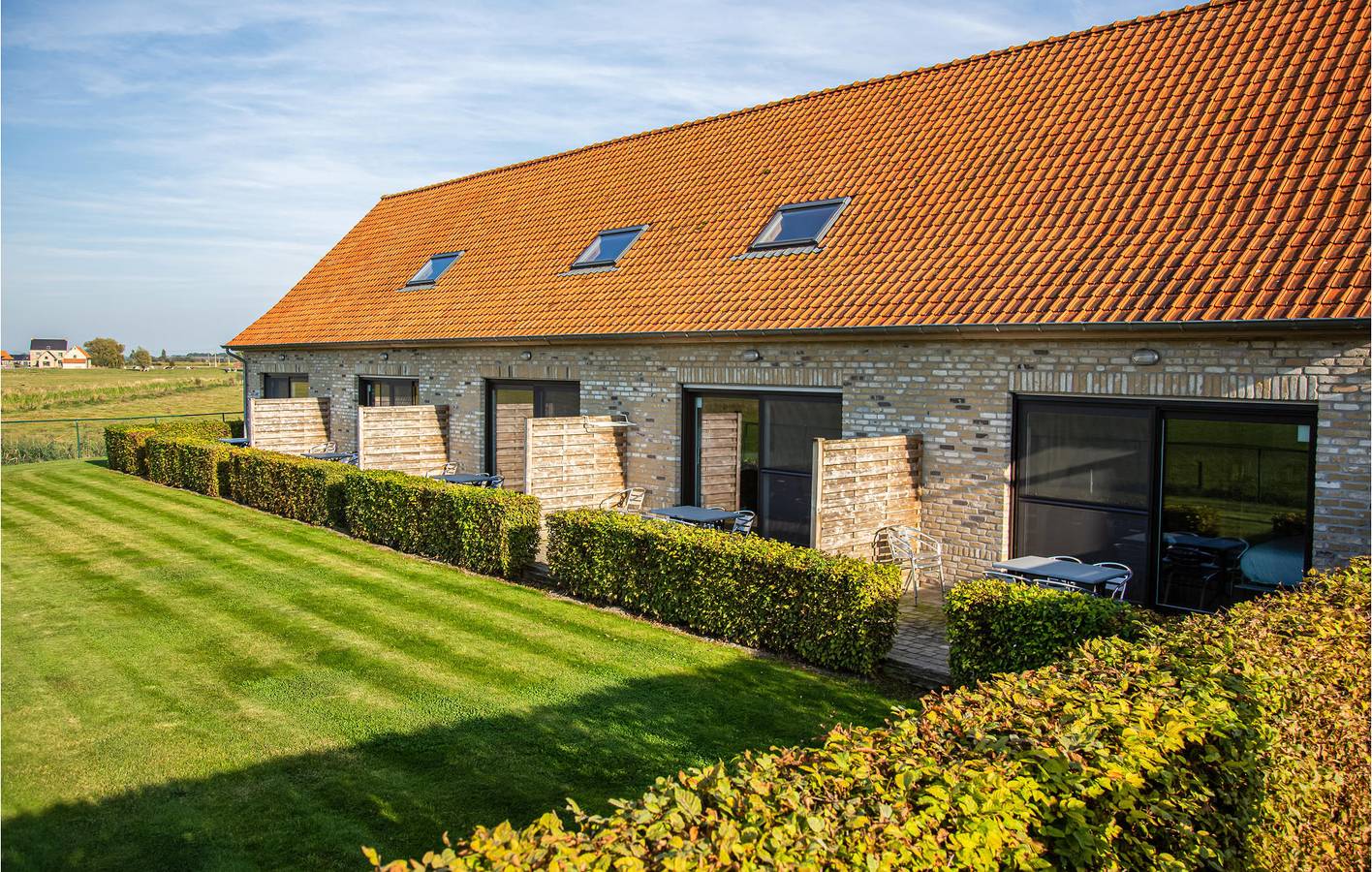 Holiday home for 30 people with terrace in Diksmuide, West Flanders