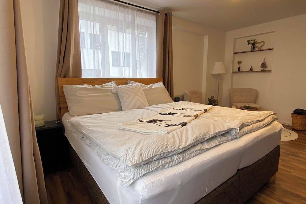 Ganze Wohnung, Art-Apartment‘s Tirol - mit Balkon-Küche-Parkplatz in Brixlegg, Kitzbüheler Alpen