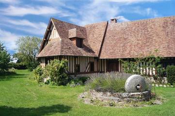 Gîte pour 14 personnes, avec terrasse et jardin dans Plage de Pennedepie