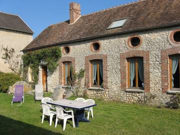 Gîte pour 5 personnes, avec terrasse, animaux acceptés à Poligny (Seine-et-Marne)