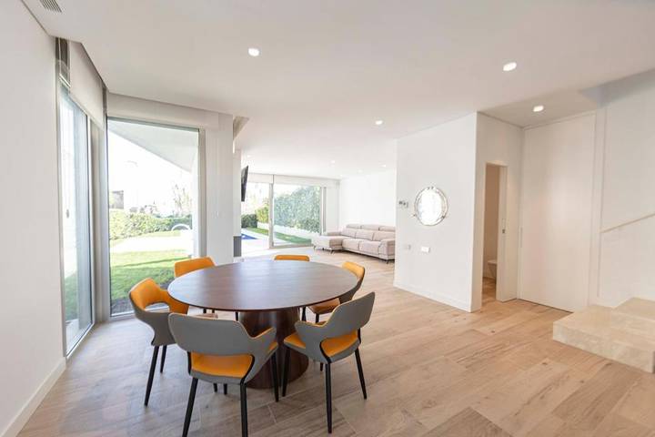 Casa rural para 6 personas, con Balcón y Terraza además de Jardín y Piscina en Alcocéber - 4
