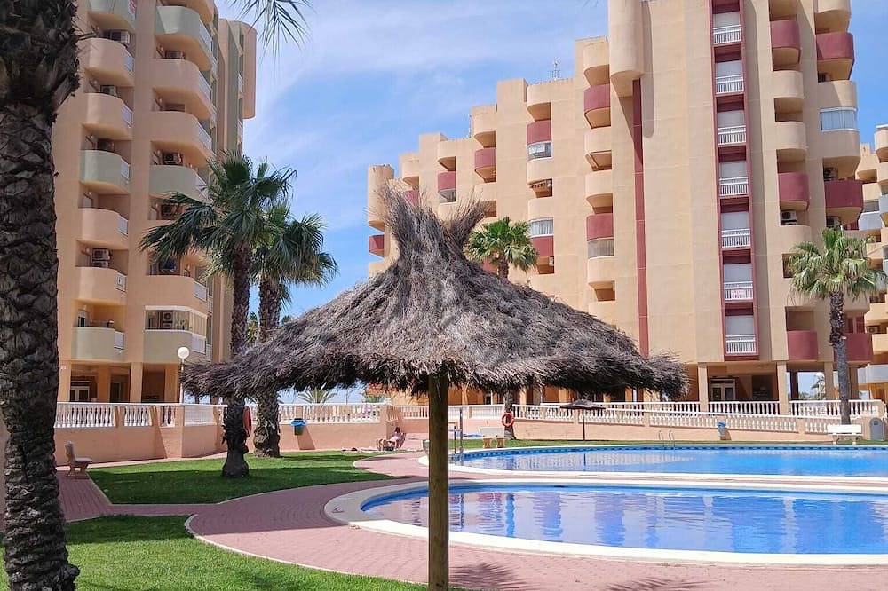 Entire apartment, Nouveau, Grand, Familial in La Manga del Mar Menor, Mar Menor