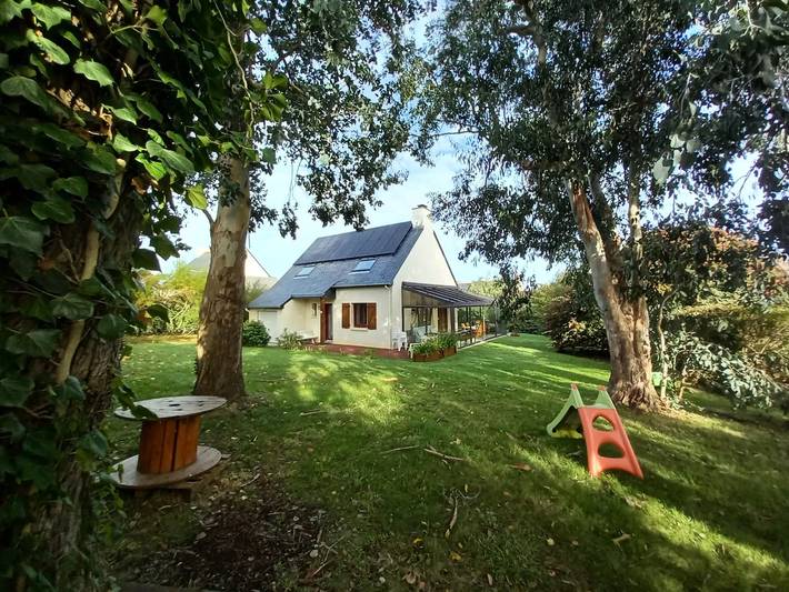 Location de vacances pour 8 personnes, avec jardin dans Plage du Verger
