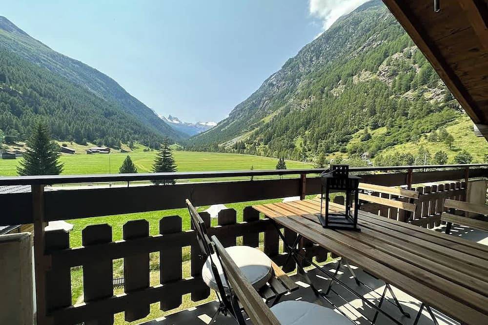 Ganze Wohnung, Familienurlaub in den Alpen mit Bergblick in Täsch, Walliser Alpen