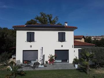 Cottage pour 2 personnes, avec jardin et vue à Mornant