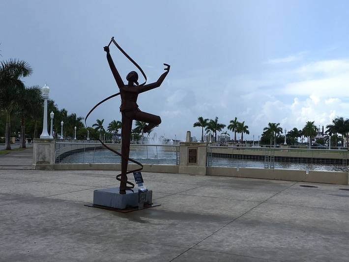 Vacation rental for 4 people, with garden and balcony as well as pool and hot tub, with pets in Fort Myers