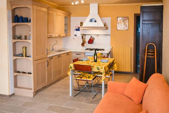 Ferienwohnung für 2 Personen, mit Terrasse und Seeblick sowie Garten und Ausblick am Lago Maggiore - 4