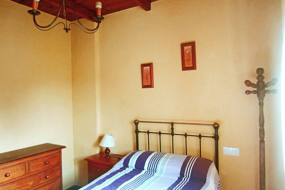 Cortijo tradicional cerca de Córdoba, con piscina y entre olivares. in Pozoblanco, Sierra Morena