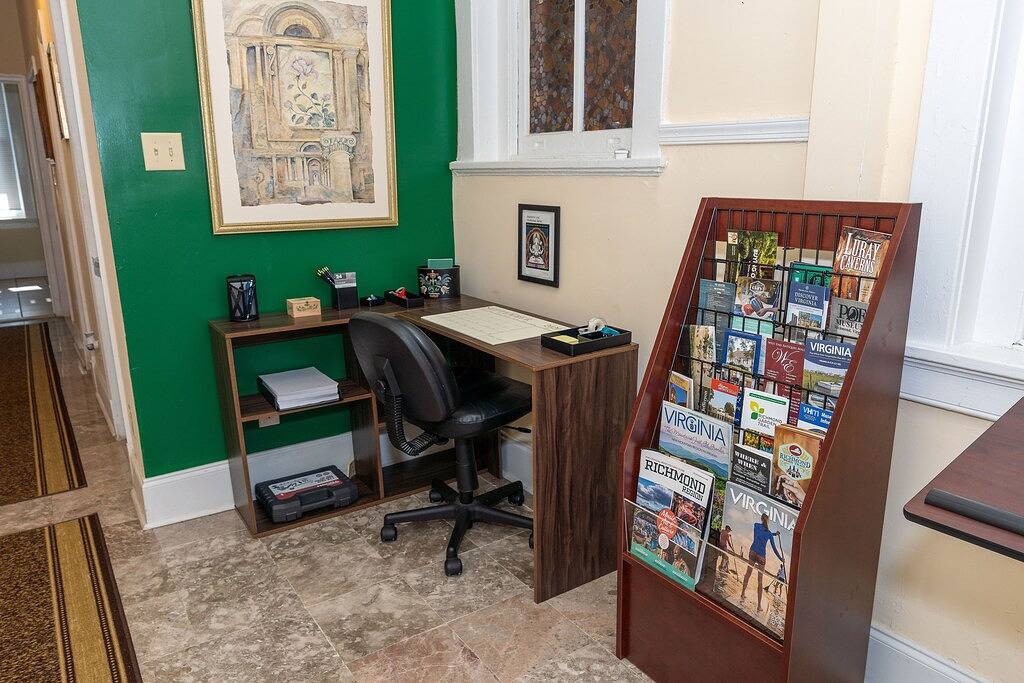 Erin's Oasis in Richmond in Richmond, Virginia