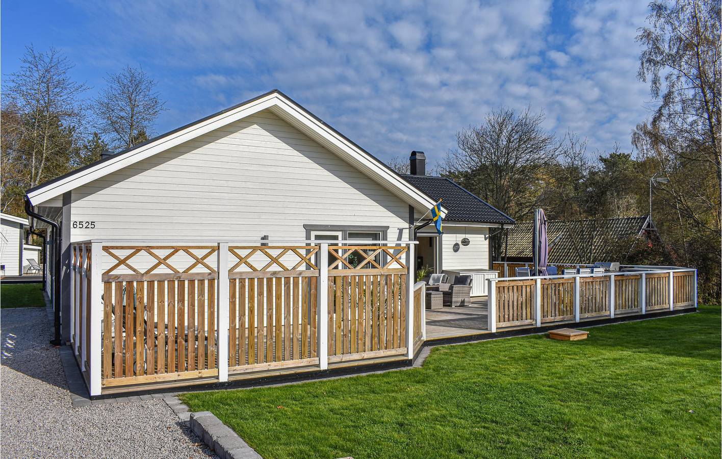 Ferienhaus für 8 Personen mit Terrasse in Sölvesborg und Umgebung