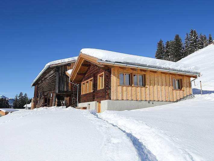 Ferienhaus für 5 Personen, mit Terrasse, kinderfreundlich in Graubünden - 2