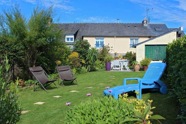 Gîte pour 4 personnes, avec Terrasse et Jardin à Plérin