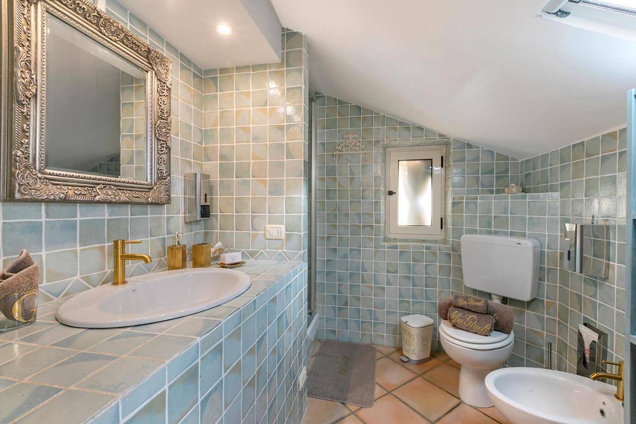 B&B Da Giueli Rooms On The Seafront in Alassio, Riviera di Ponente