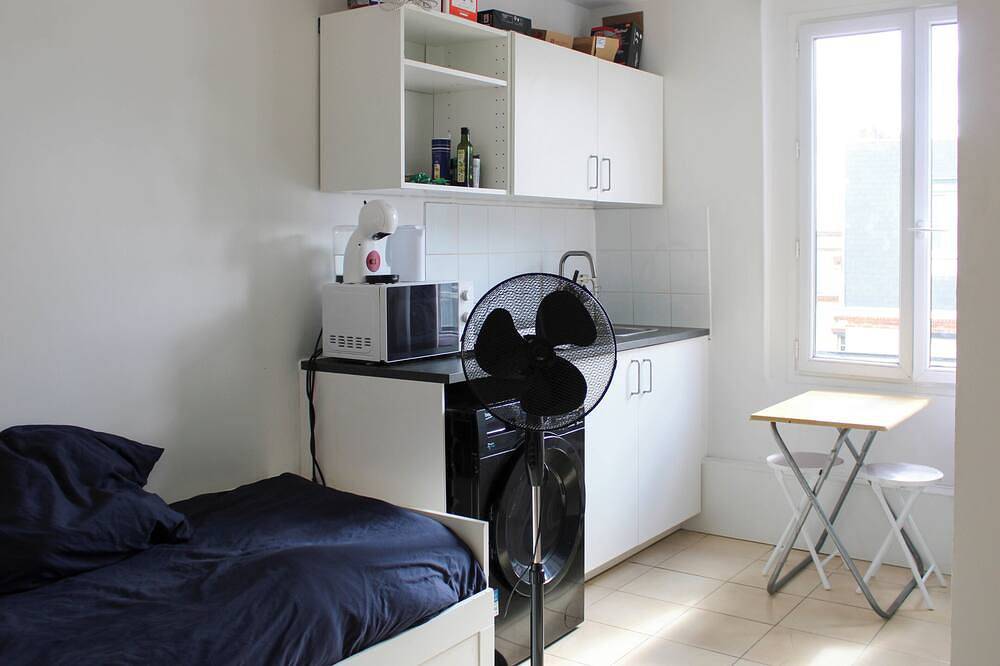 Appartement De Vacances pour 2 Personnes dans Pantin, Seine-Saint-Denis