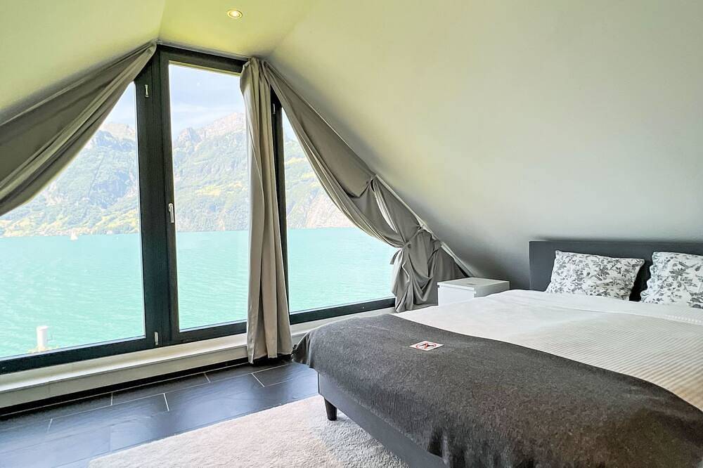 Villa am See 5 / Beach House in Vierwaldstättersee (UR), Vierwaldstättersee