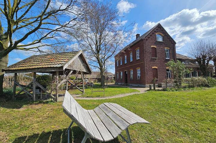 Ferienhaus für 11 Personen, mit Terrasse und Garten