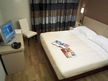 Hôtel pour 3 personnes, avec piscine ainsi que jacuzzi et sauna dans Scarperia - 4