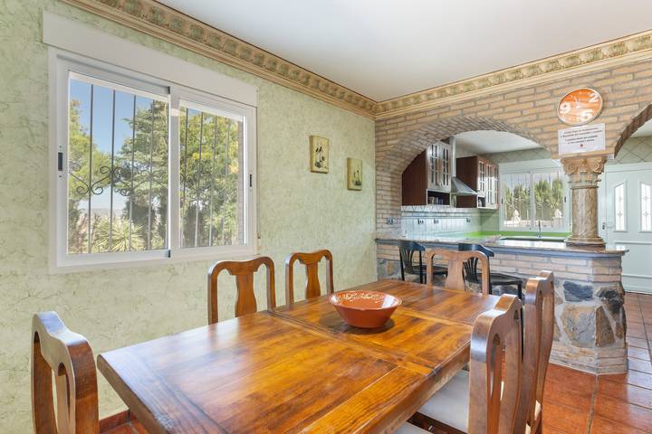 Casa rural con piscina para 12 personas, con Balcón y Jacuzzi además de Jardín y Vistas al lago en Provincia de Murcia - 2