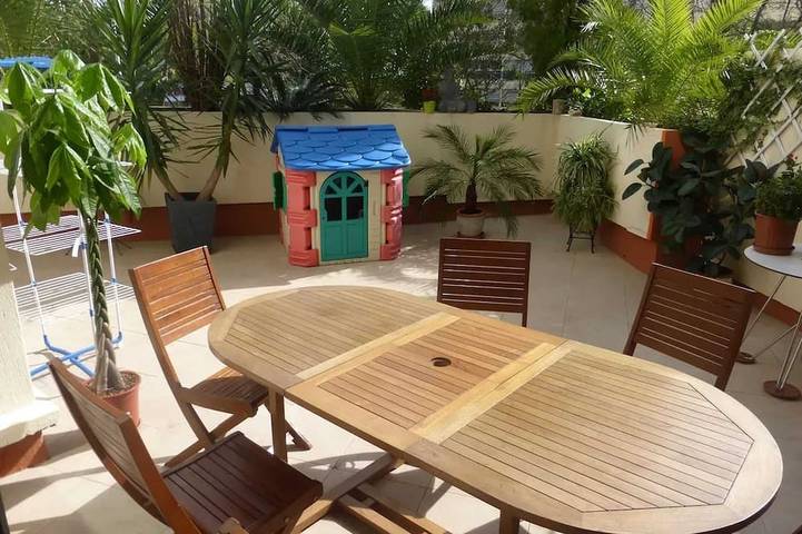 Location de vacances pour 7 personnes, animaux acceptés à Montpellier