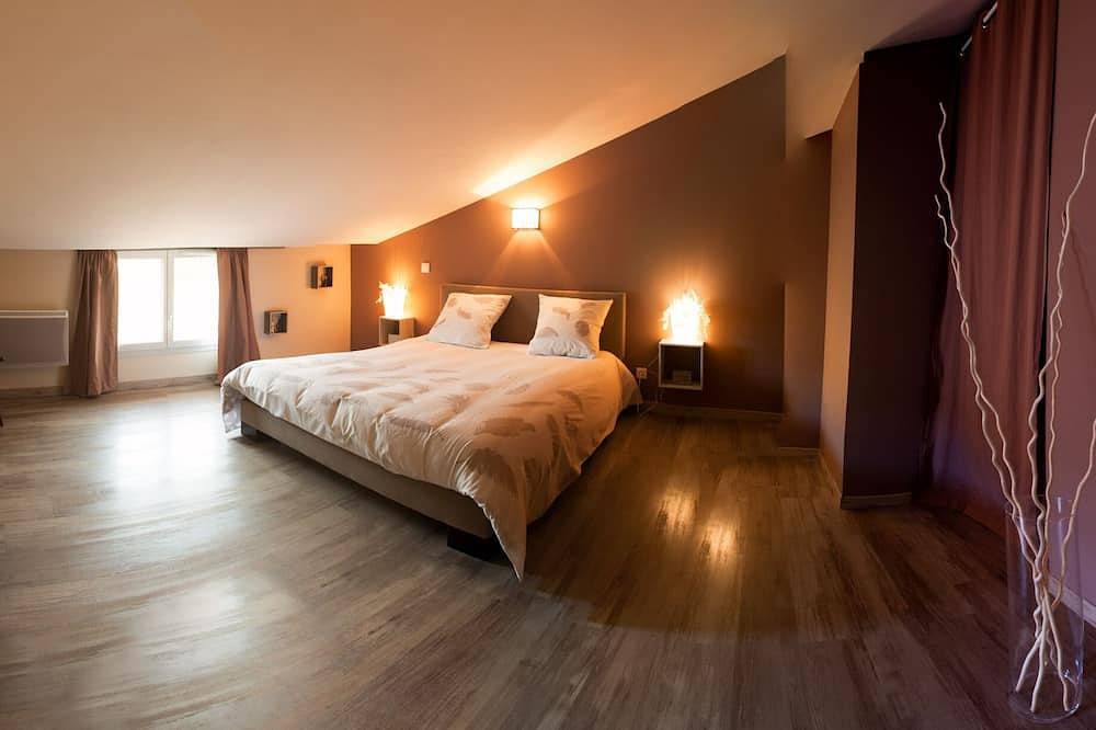 La Remise + Le Loft = 18 couchages dans un cadre cosy & chaleureux in Saint-Bonnet-du-Gard, Région de Nîmes