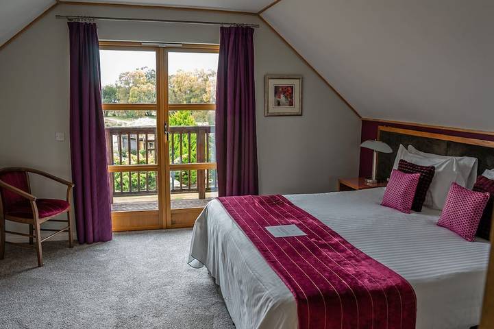 Drumlanrig Lodge mit Whirlpool und Blick auf Loch Lomond in Loch Lomond, Stirling und Umgebung