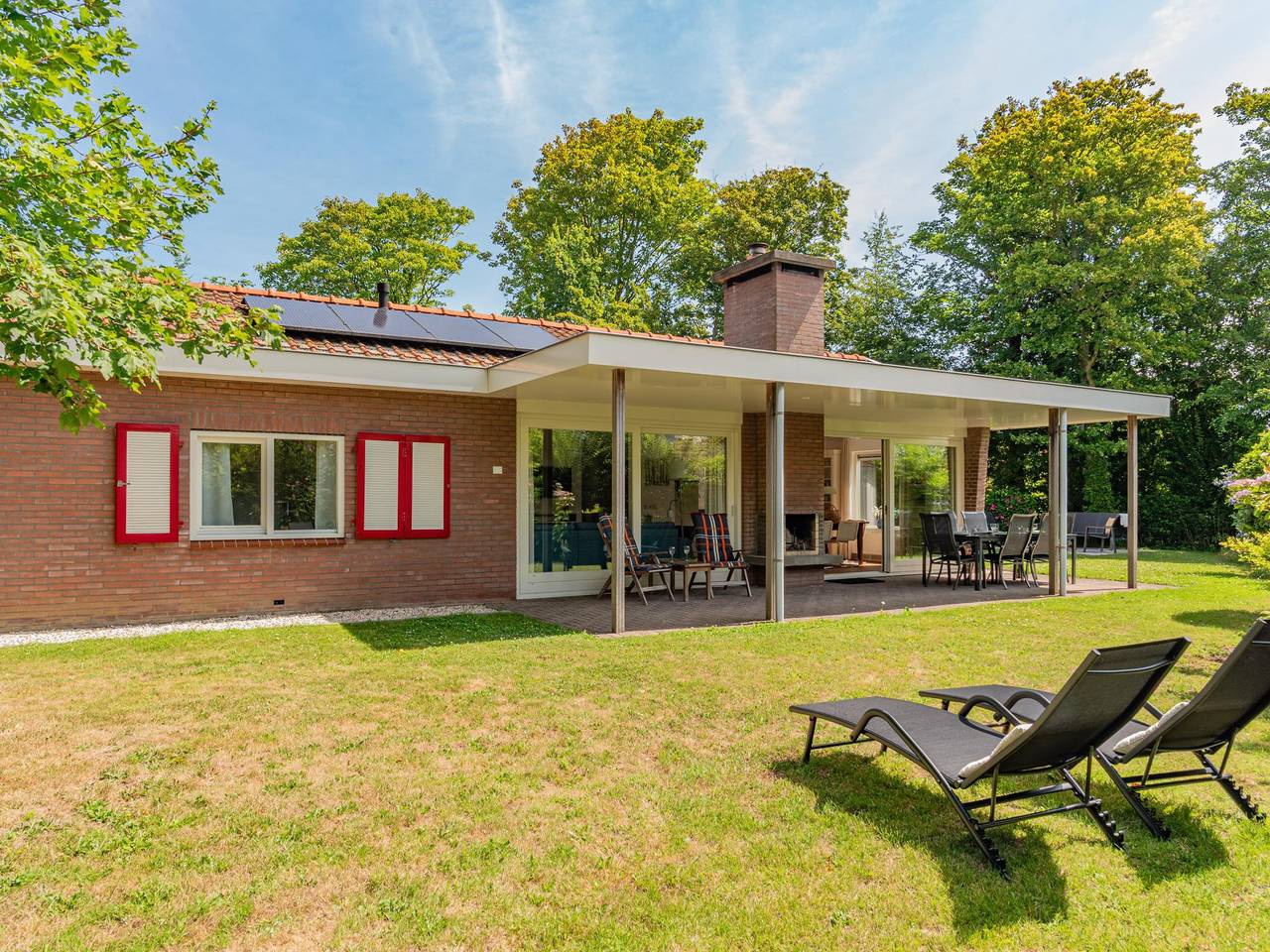Strandbungalow mit herrlichem Garten & Terrasse in De Banjaard, Kamperland