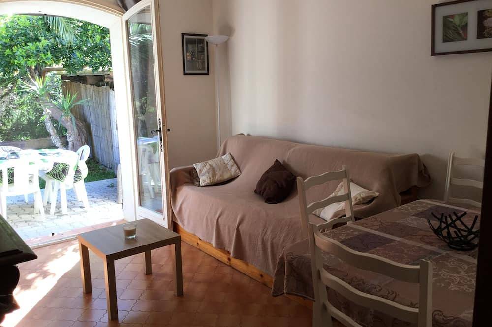 Appartamento intero, Apartment in house in Saint-Aygulf, Frejus