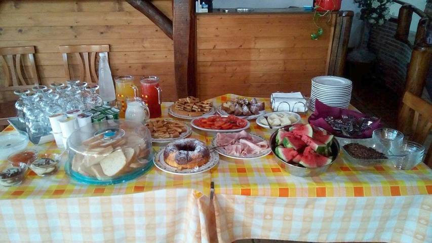 Location de vacances pour 3 personnes, avec vue ainsi que jardin et piscine à Francavilla di Sicilia - 4