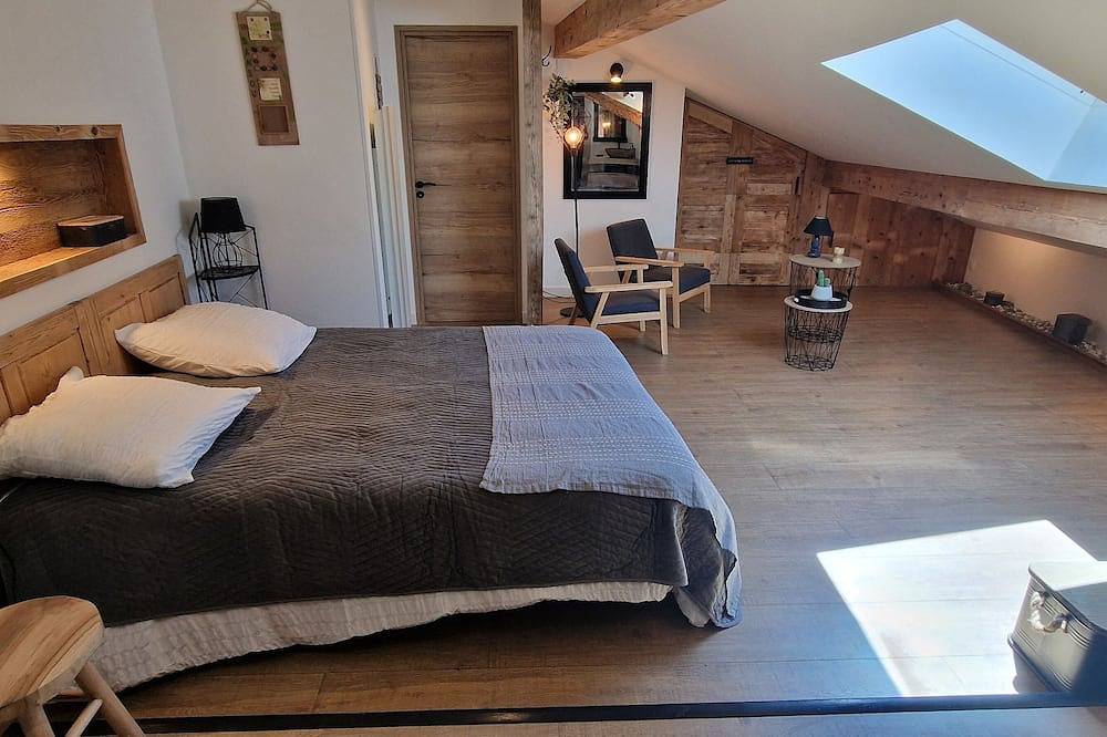 Entire apartment, The cosy of the theatre, new accommodation and comfort in the heart of the city. in Chambéry, Chambéry region