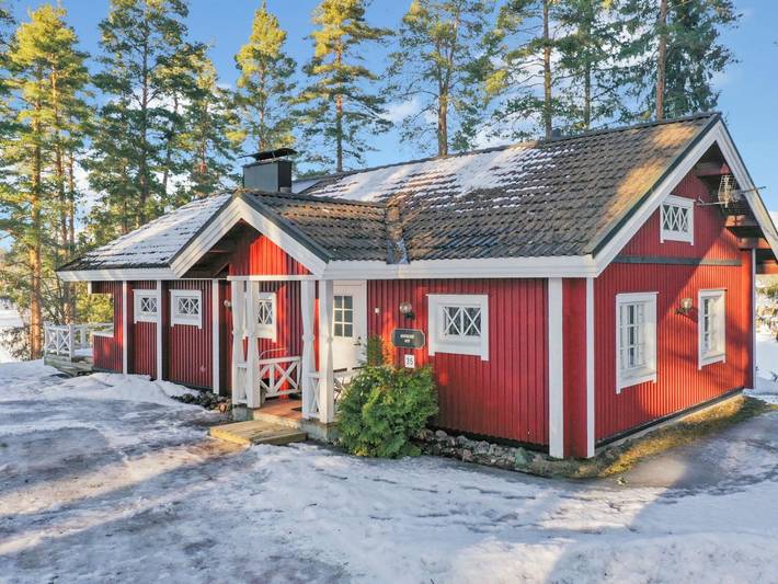 Kivitasku in Hirsjärvi, Eigentliches Finnland