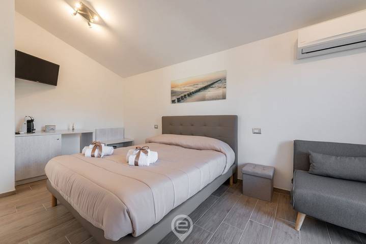 Ferienwohnung für 2 Personen, mit Balkon/Terrasse und Garten
