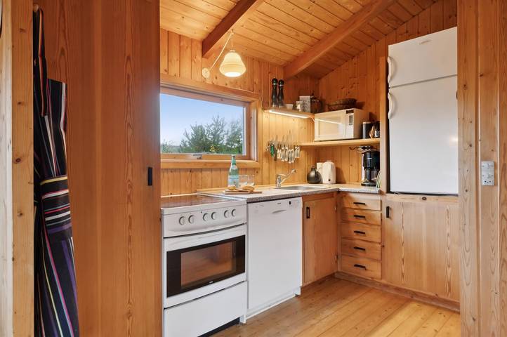 Beautiful home in Fjerritslev w/ WiFi and 2 Bedrooms in Thorup Strand, Jammerbugt