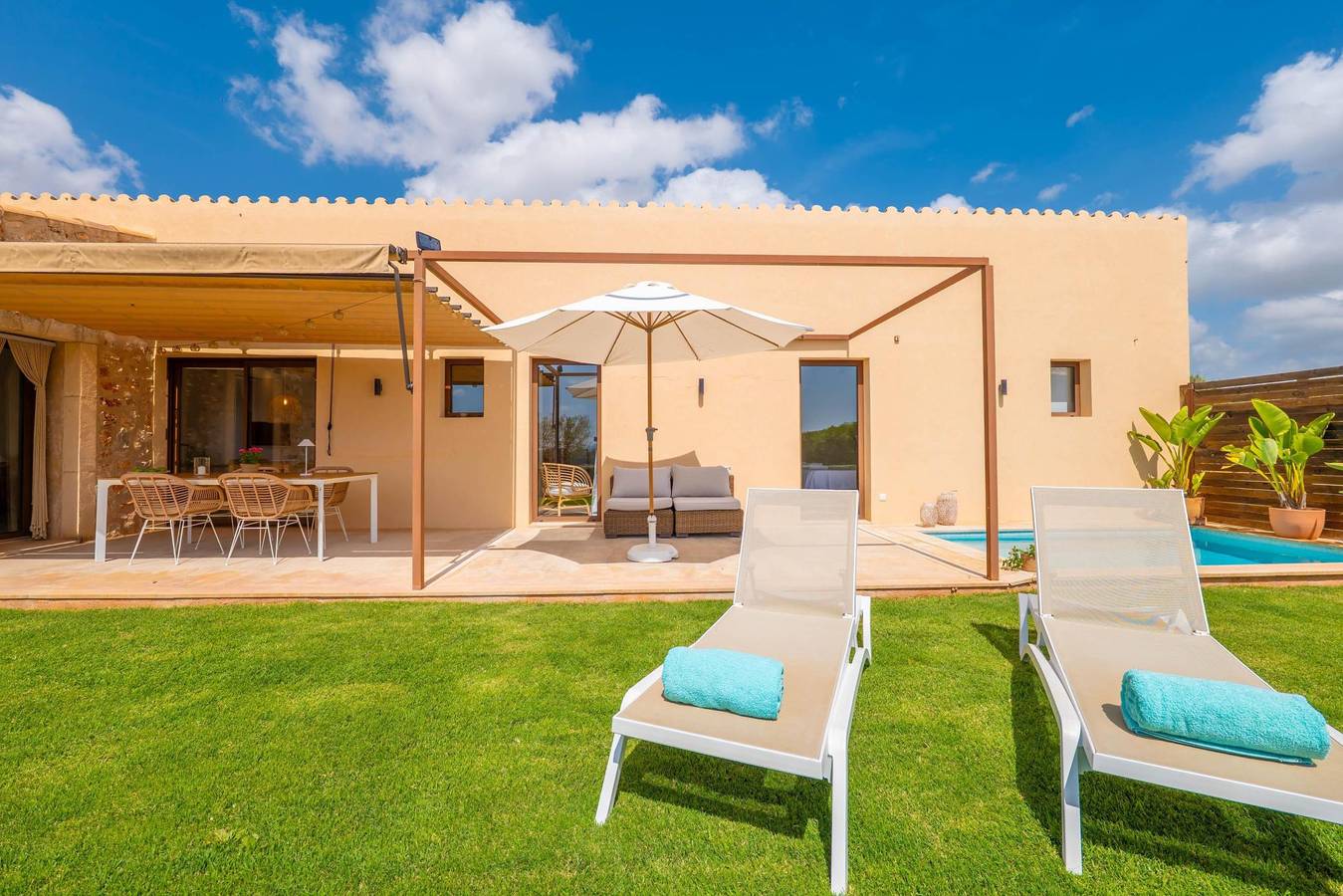 Geheel vakantieappartement, Son Rossinyol Nou (Ses Figueretes) - Beautiful private apartment in an agritourism property, with private pool and free Wi-Fi in Campos, Zuid-Mallorca