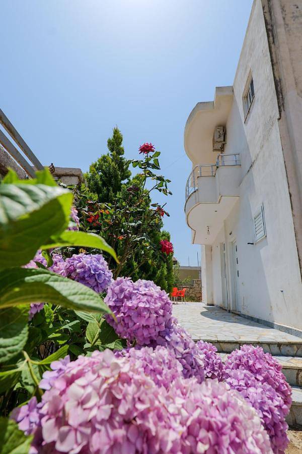 Apartament wakacyjny dla 3 osób, z taras i ogród oraz widok w Ksamil