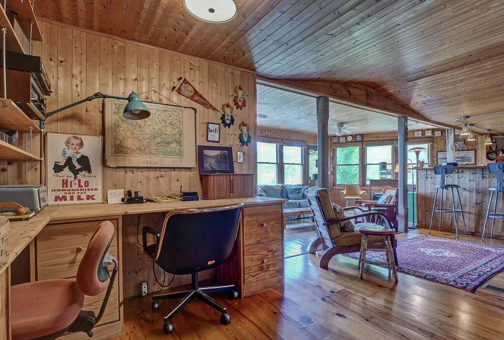 \" The Fish Camp\" - cozy waterfront getaway in Surf City, Pender County