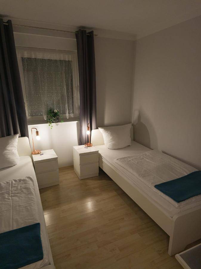 Ferienwohnung für 2 Personen, mit Terrasse und Ausblick in Nauen