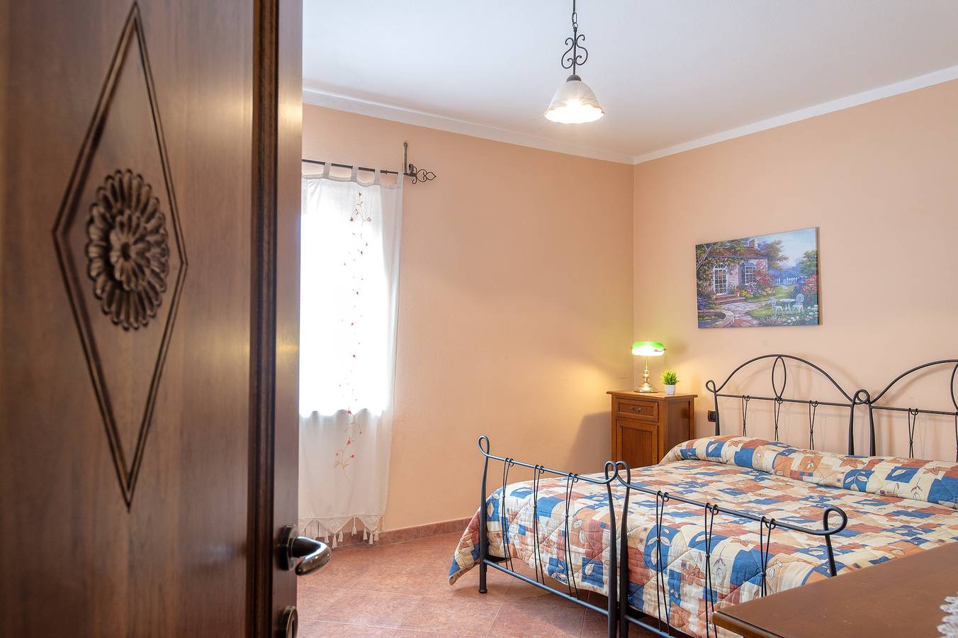 Chambre d'hôtes 'Tripla' avec vue sur la montagne, jardin privé et climatisation in Giave, Province de Sassari