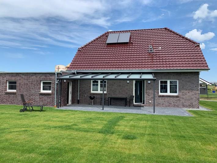 Ferienhaus für 6 Personen, mit Terrasse und Garten in Hohenkirchen (Wangerland)