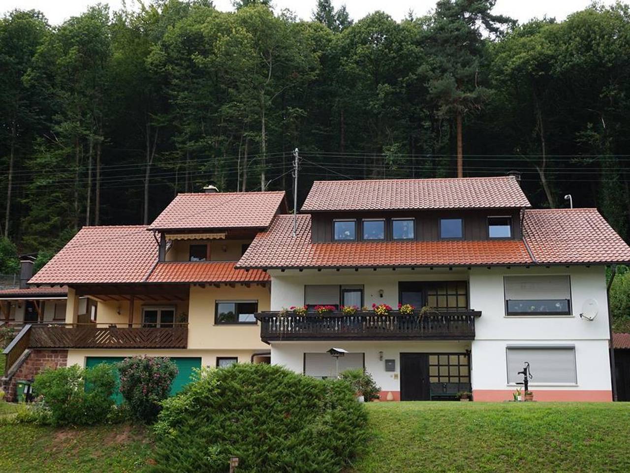 Ganze Ferienwohnung, Haus Edith - 2 Bettwohnung in Gossersweiler-Stein, Trifelsland