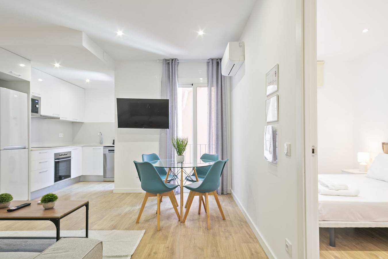 Entire apartment, Holiday apartment for 4 people in Barcelona Centre, Barcelona